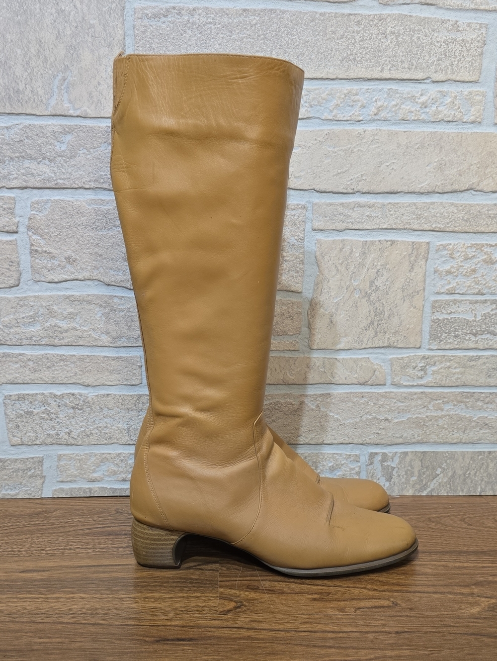 Tall Leather Riding Boots Curved Blovk Heel Camel Tan 7.5